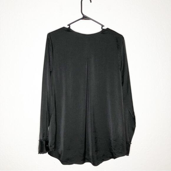 Cabi Classic Blouse black v neck ruffle trim top size Medium #3599 - Picture 14 of 14